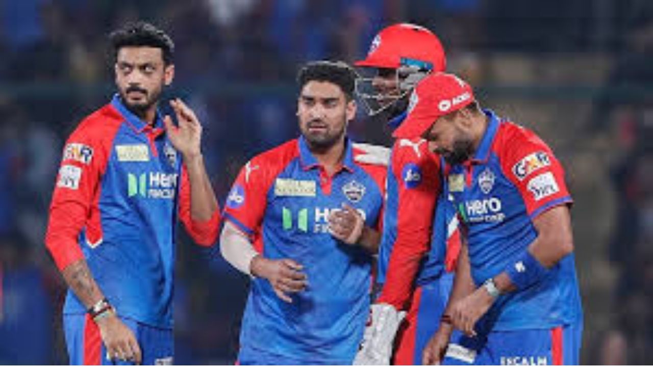 IPL 2025, MI vs DC Live Updates: Delhi Capitals Opt to Bowl; Axar Patel Ruled Out Due to Illness