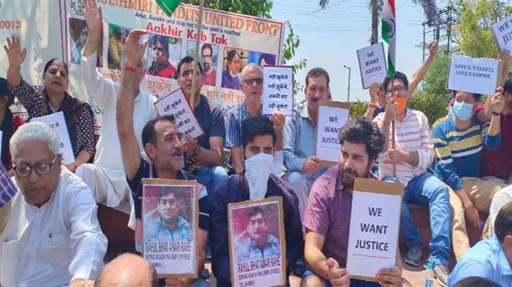 177 Kashmiri Hindu teachers transferred to safer places in Kashmir, security at residence-offices also increased