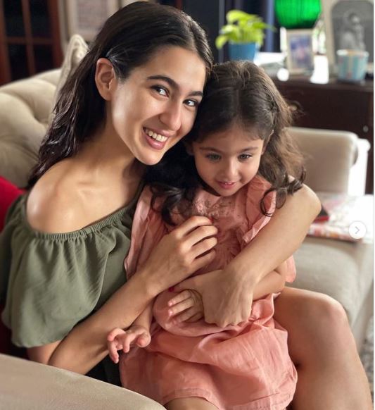Picture perfect moments captured – Sara Ali Khan with sister Inaaya