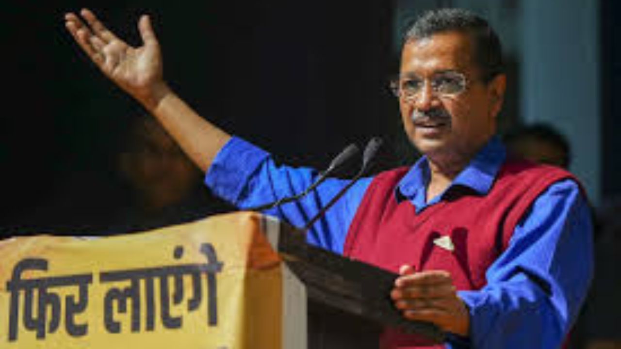 Arvind Kejriwal Claims Vehicle Attack in Delhi's Hari Nagar; Blames Amit Shah for Security Lapse