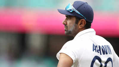 My job is not to keep everyone happy. Former coach Shastri bluntly on Ashwin's allegations