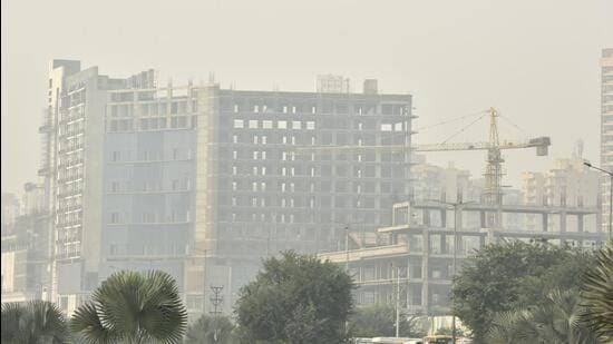 Air quality in Ghaziabad in severe category, construction activities halted
