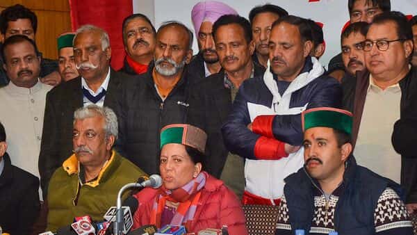 Himachal Pradesh: State Congress chief Pratibha Singh's supporters Unite, raise slogans in her support