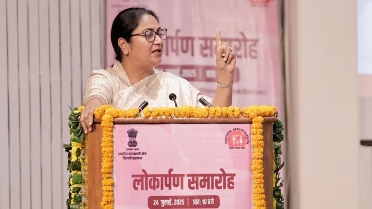 Delhi CM Rekha Gupta Launches Ayushman Arogya Mandirs — How They Differ from AAP’s Mohalla Clinics