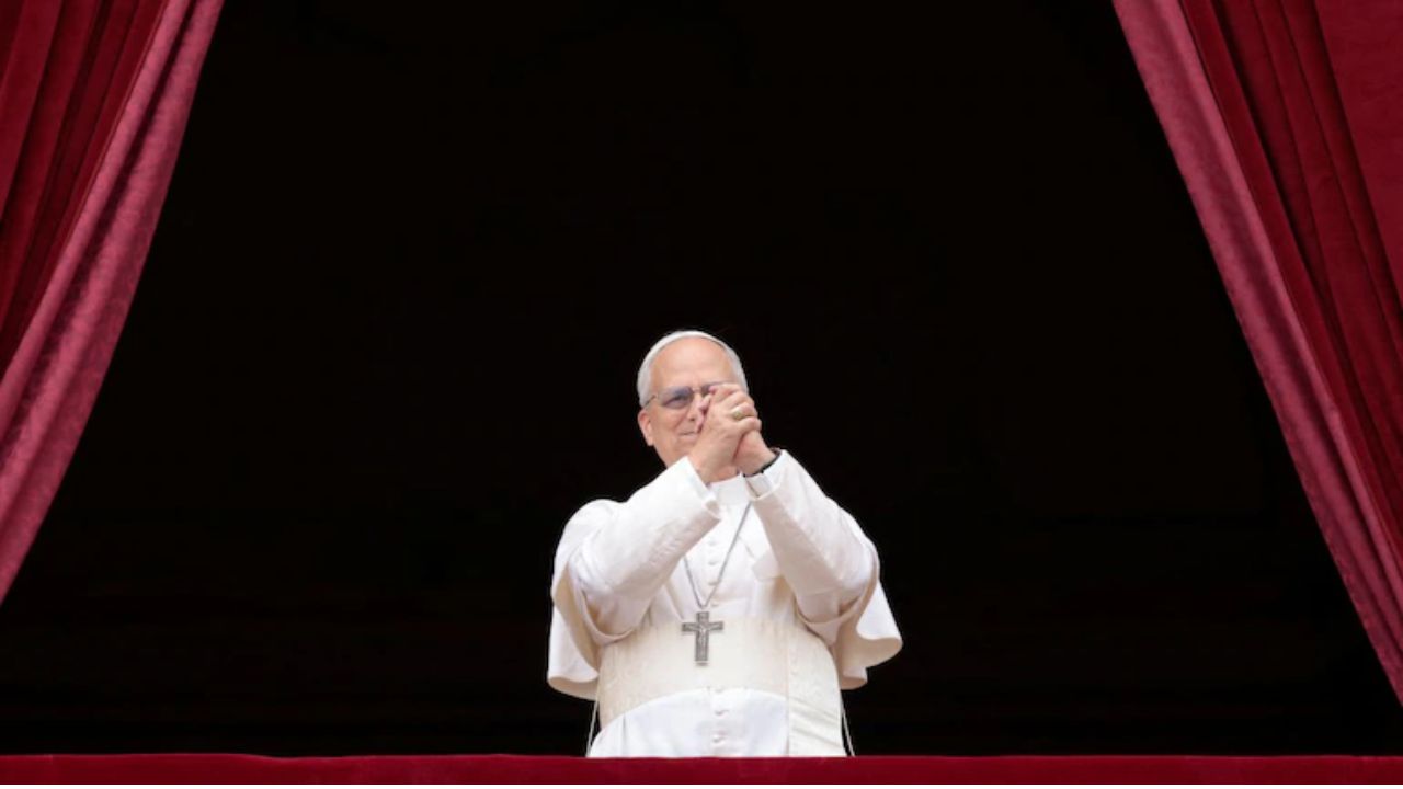 Pope Leo XIV Welcomes India-Pakistan Ceasefire in First Sunday Address, Calls for ‘Miracle of Peace’