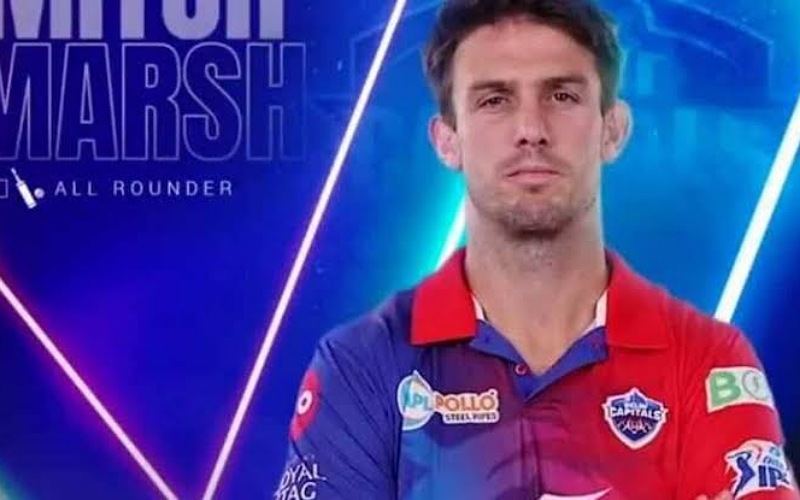 Sports News : Australia's star all-rounder Mitchell Marsh hospitalized, found corona positive