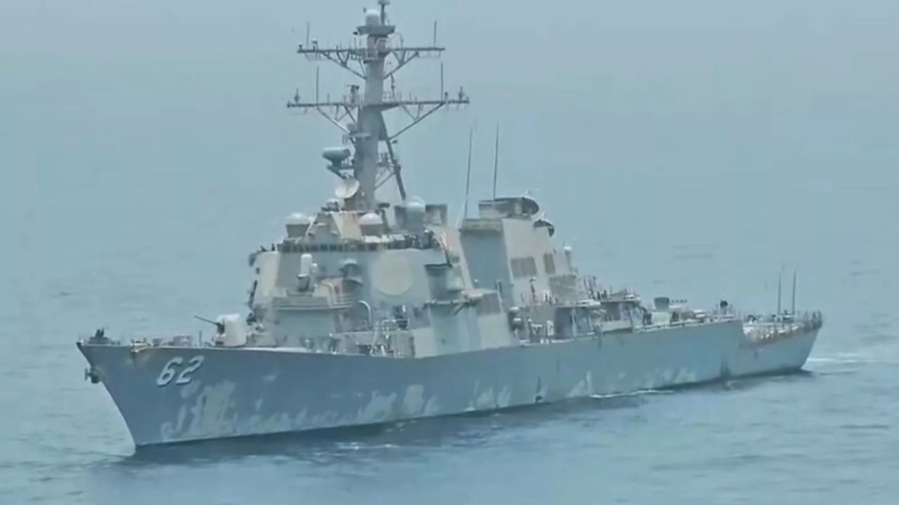 Iran Confronts Us Destroyer in Gulf of Oman, Claims American Warship Driven Off