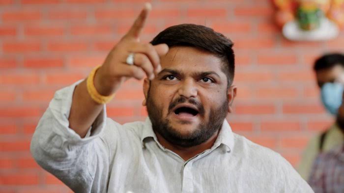 Before joining BJP, Hardik Patel tweeted, I will work as a soldier of Modi ji