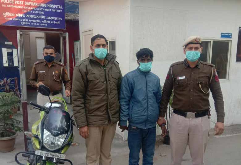 Safdurjung Enclave Police station in South West District arrested a petty criminal