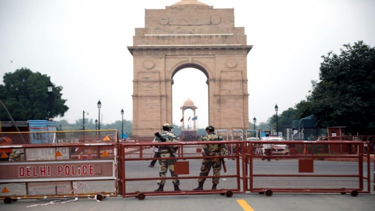 Delhi's border seal: capital transformed into cantonment, will be guarded from ground to sky
