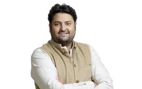 BJP leader Mohit Kamboj's car attacked, allegations against Shiv Sena workers
