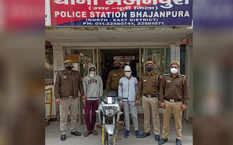 Bhajanpura police station in North East Delhi arrested two robbers, recovered stolen items
