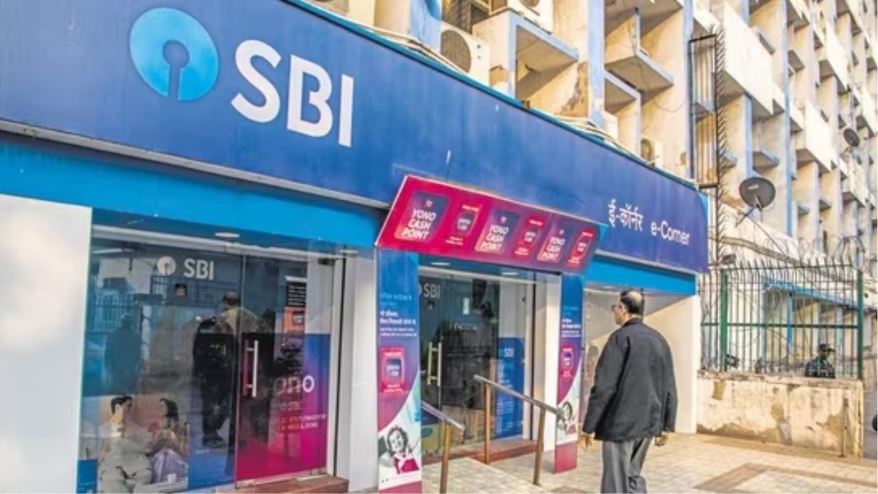 Guru Nanak Jayanti 2024: Are Banks Closed Today (November 15)? Check State-Wise List