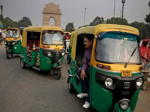 Travel in Delhi becomes expensive, auto meter down by Rs 30