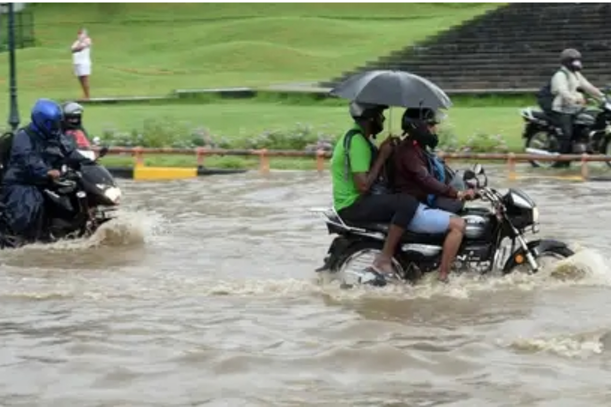 Delhi and Noida Hit by Heavy Rains: IMD Predicts More Showers Ahead