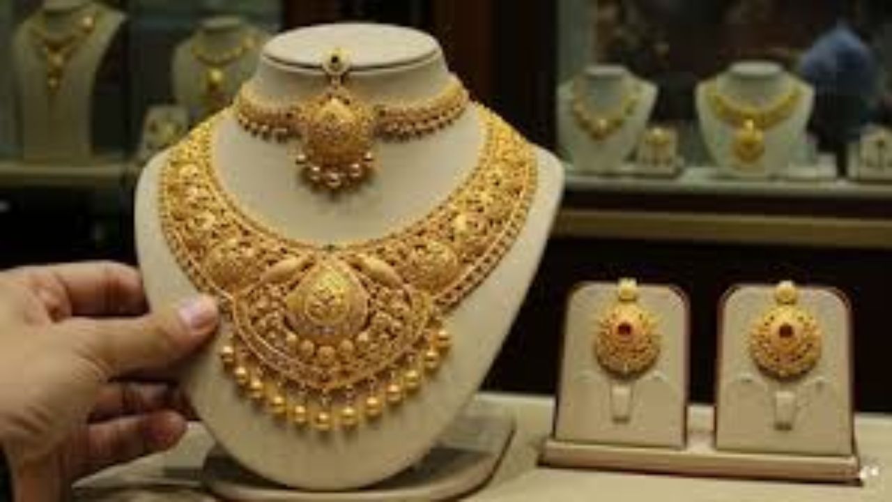 Gold Rate Today: Yellow Metal Prices Drop | Check Latest Rates in Your City on August 11