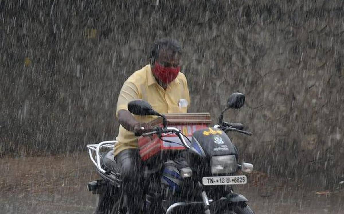 Tamil Nadu- Schools are shut in 18 districts today due to heavy rain