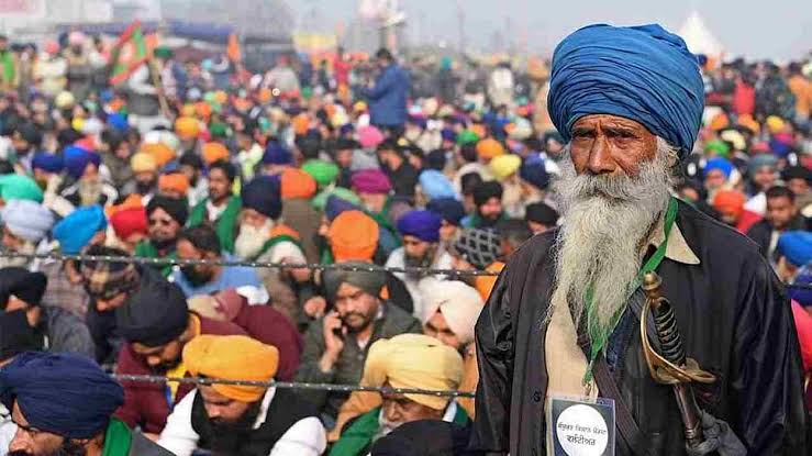 After a year, farmers are returning happily from the borders of Delhi
