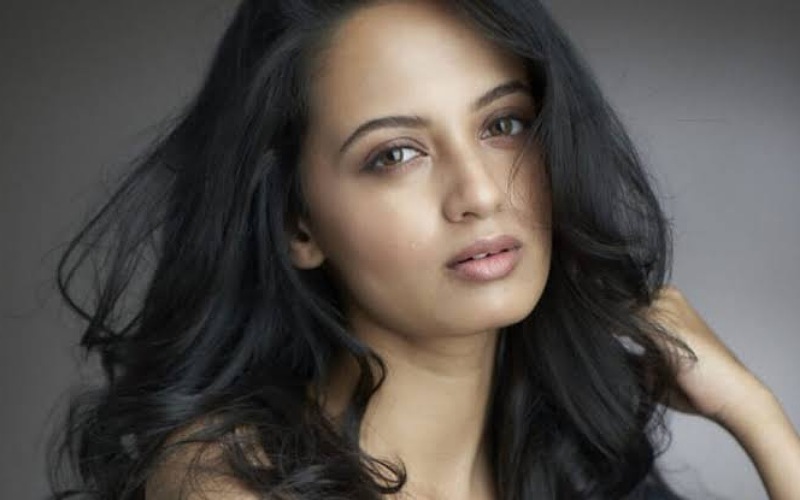 Marathi actress Ketki in police custody, made objectionable post against Sharad Pawar