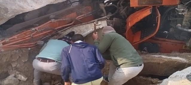 Three bodies were retrieved, laborers from Chhattisgarh and Rajasthan who died