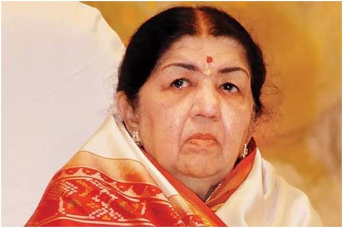 Lata Mangeshkar Dies - Legendary singer Lata Mangeshkar passes away at 92
