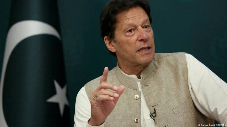 Indian External Affairs Minister S. Imran Khan admires Jaishankar, praises Pakistanis openly