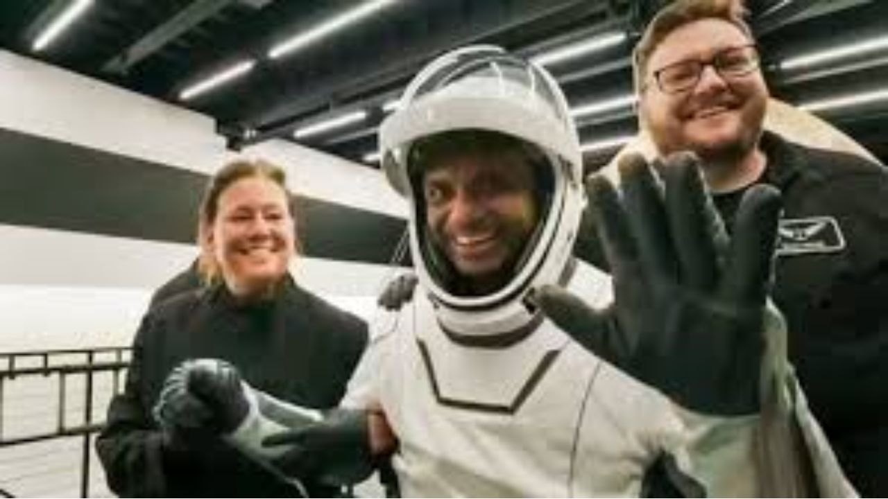Shubhanshu Shukla Smiles After Axiom Splashdown | Homecoming Success