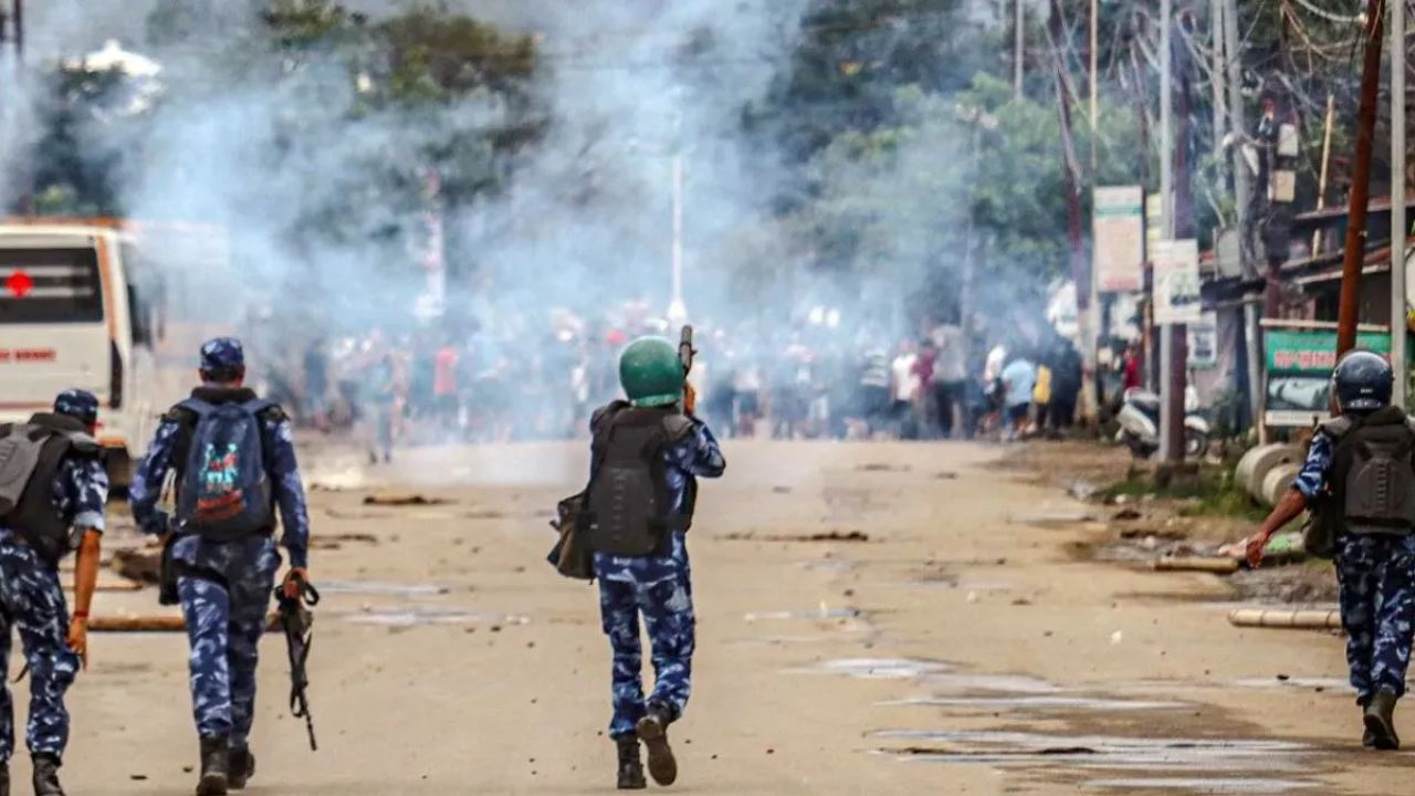 Tensions Erupt in Manipur: Mob Storms Kangpokpi Police Station, Several Injured