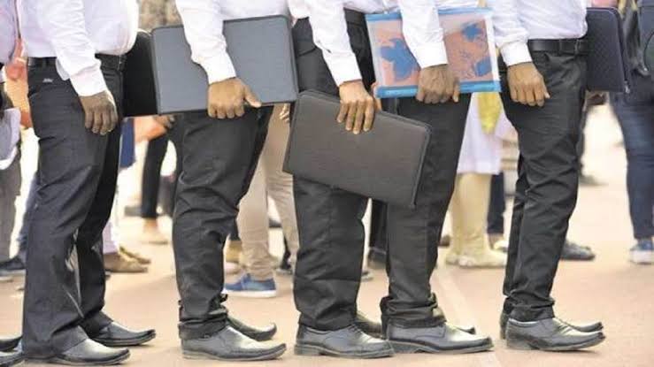 The demand for jobs in the retail sector decreased by 12 percent, the condition did not improve even after the cases of corona decreased
