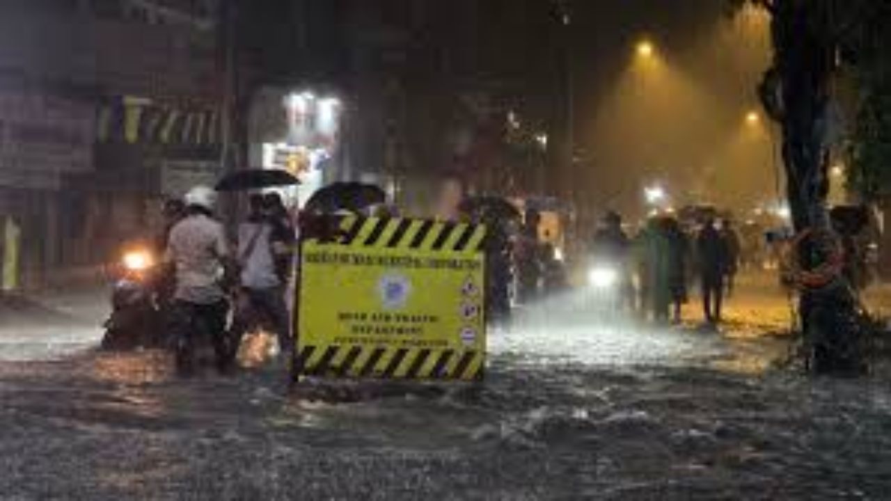 Severe Rainfall Alert Issued for Goa, Maharashtra Amid Low-Pressure System: IMD Forecast
