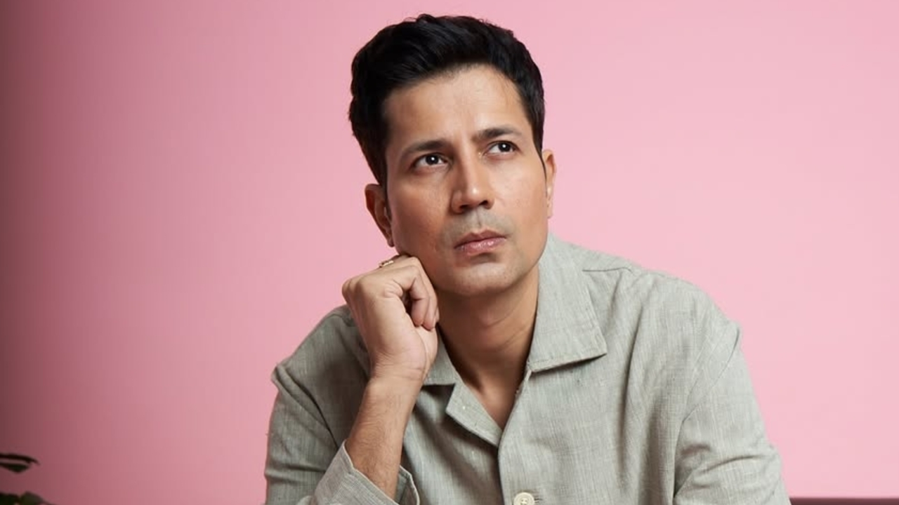 World Theatre Day: Sumeet Vyas on Key Differences Between Directing for Screen and Stage