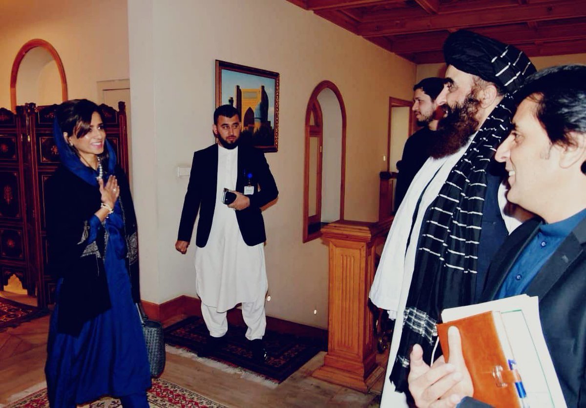 PAK Minister of State for Foreign Affairs reached Kabul without hijab: Video with Taliban leaders goes viral