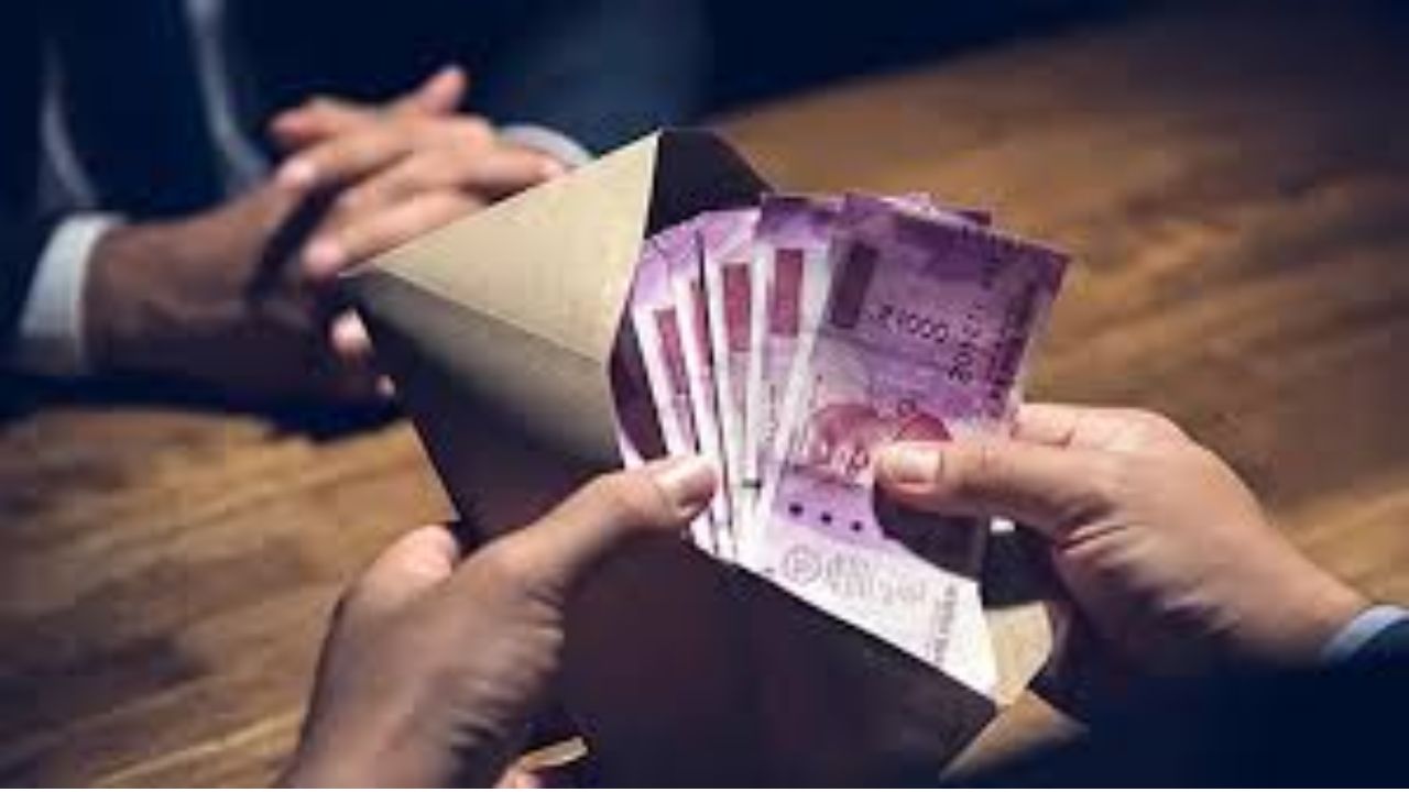 PNB Senior Branch Manager, Another Arrested in ₹183 Crore Fake Bank Guarantee Scam