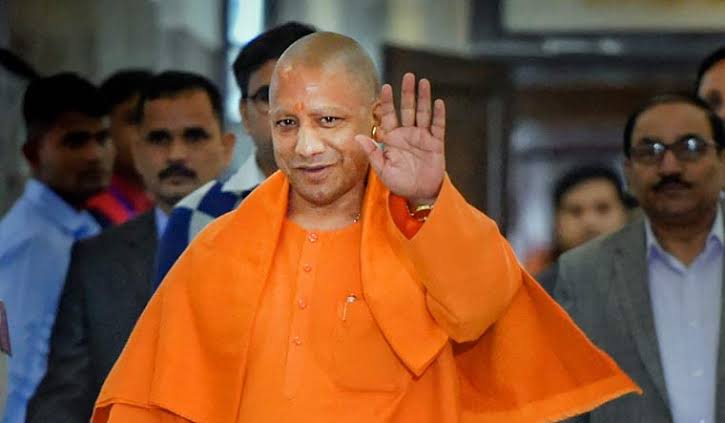 CM Yogi's statement came out in Lucknow's Lulu Mall controversy, these strict instructions were given to the administration