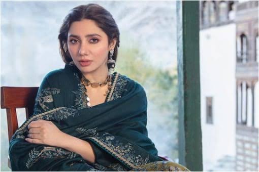 Mahira came under the target of netizens for participating in the award show, now gave a befitting reply to the trolls