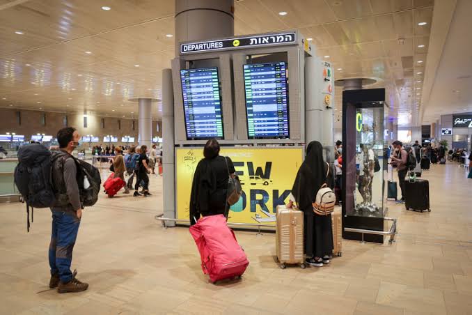 Israel on alert: Ban on entry of foreign travelers, Israeli people will also have to be quarantined on their return