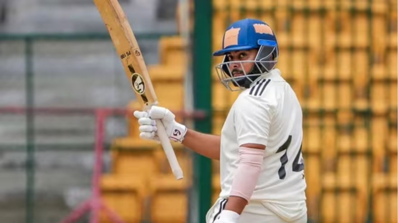 Gavaskar Settles Prithvi Shaw and Sarfaraz Khan’s ‘Weight and Shape’ Debate
