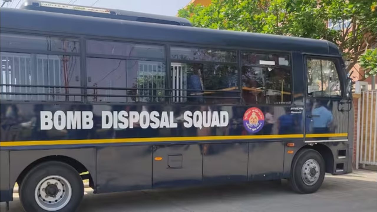 45 Delhi Schools & 3 Colleges Hit by Hoax Threats for 4th Day