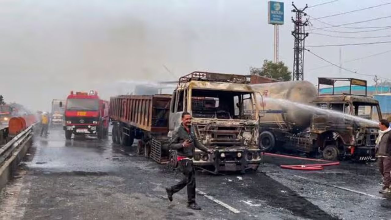 Man Walks 600m in Flames After Jaipur Tanker Blast, Bystanders Film Instead of Helping