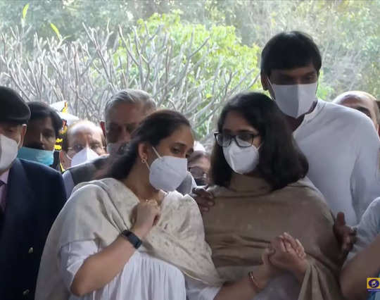 17 guns salute, daughters gave fire ... the biggest warrior of the country merged in the five elements