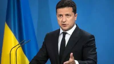 Volodymyr Zelenskyy: President of Ukraine Zelensky injured in car accident