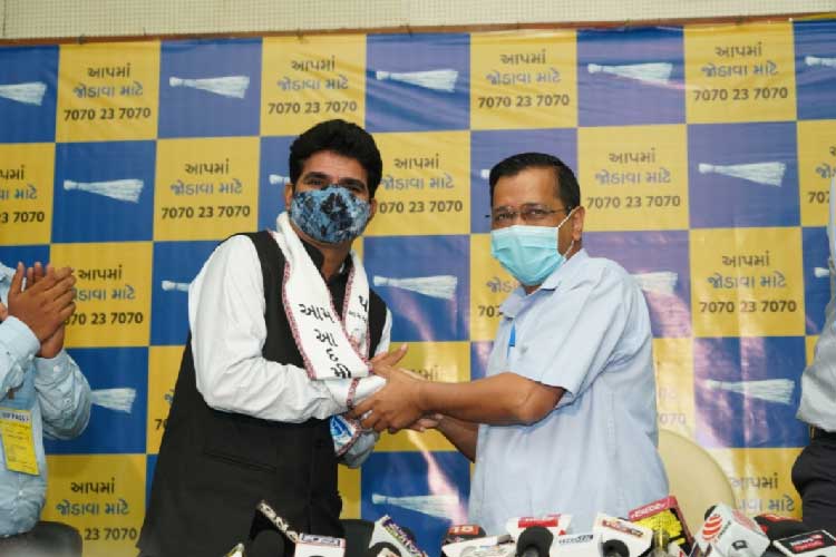 The AamAadmi Party will run for all 182 seats in the Gujarat assembly elections in 2022.