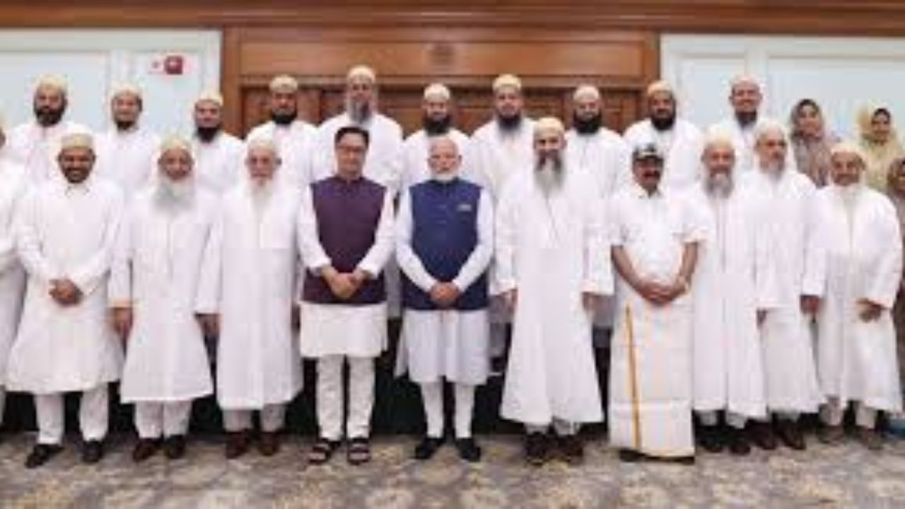 Owaisi Accuses PM Modi of Targeting Dawoodi Bohras to Weaken Community Unity