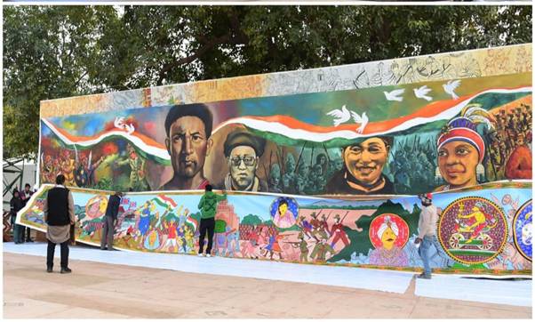 Republic Day 2022: Spectacular scrolls adorn either side of the Rajpath