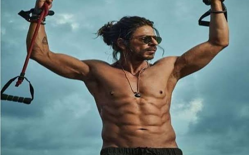 Suhana Khan, daughter of Shah Rukh Khan's praises Shah Rukh Khan , 'Uhh my father is 56 years old'