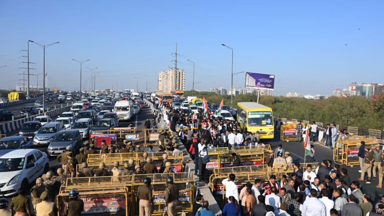 Traffic Chaos at Delhi-UP Border as Heavy Security Deployed for Rahul Gandhi’s Sambhal Visit