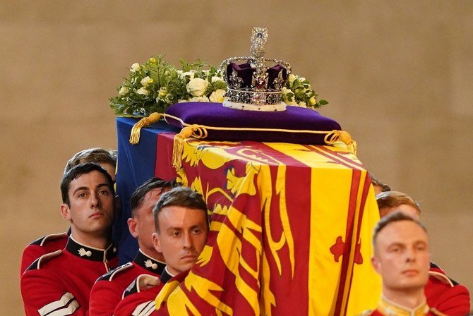 Queen Elizabeth II's funeral: Queen's coffin brought to Windsor Castle after 40 KM journey, to be buried at 12 pm