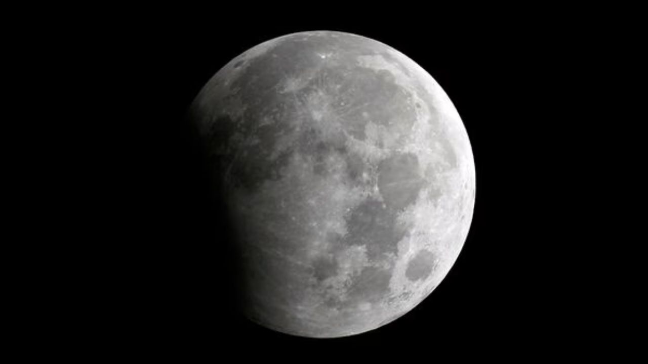 Chandra Grahan 2024: Will September Lunar Eclipse Be Visible in India? Date, Timings & Significance