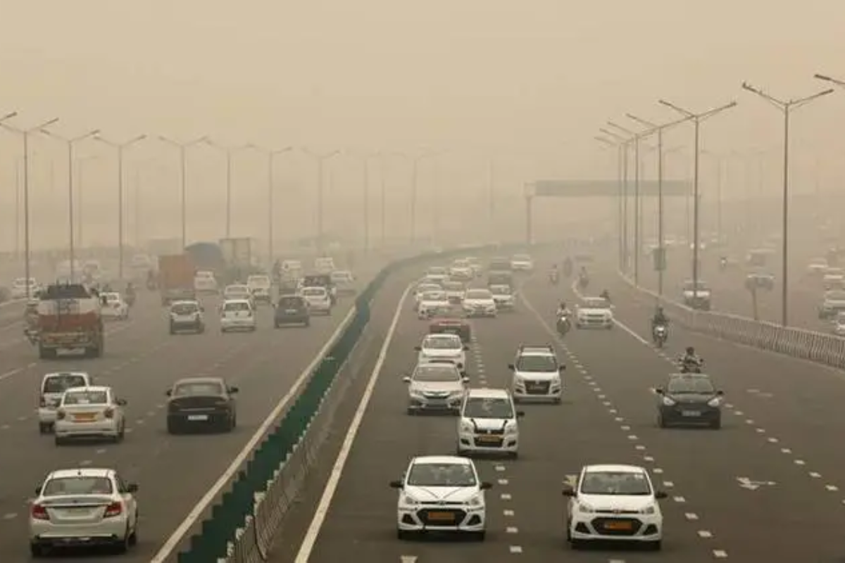Delhi Weather Update: Warm Start at 31.05°C, AQI and Forecast for June 3, 2024