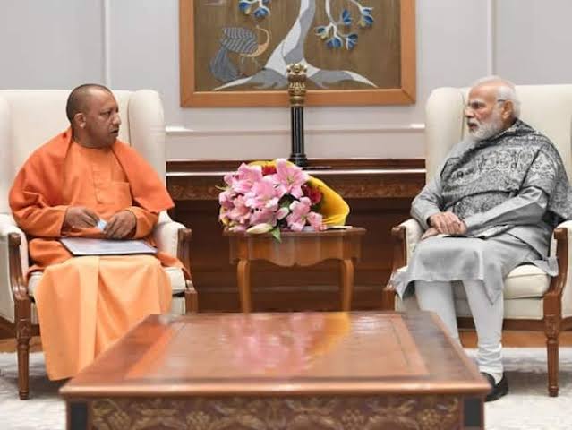 UP CM Yogi Adityanath met PM Modi in Delhi, they clicked a picture together 
